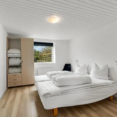 Apartamento Amazing In With Kitchen