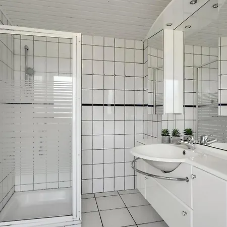 Amazing In With Kitchen *
